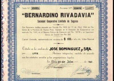 Título Nº 10185 de Una Acción de Cien Pesos de Bernardino Rivadavia Sociedad Cooperativa Limitada de Seguros.