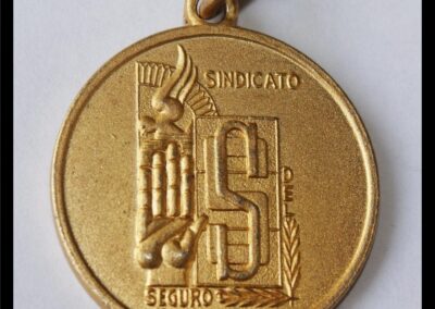 Medalla Torneo de Fútbol año 1984 del Sindicato del Seguro de la República Argentina.