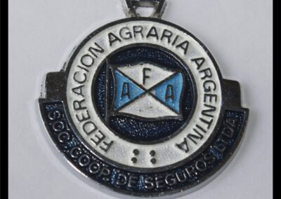 Medalla de Federación Agraria Argentina Sociedad Cooperativa de Seguros Limitada.