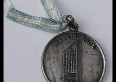 Medalla Inauguración de su Edificio en 1972 de Hermes Compañía Argentina de Seguros S. A.
