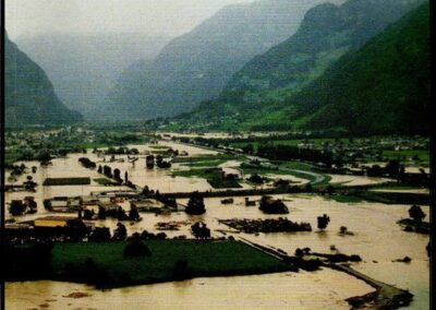 The Force of Water. 1987. Swiss Re. (Suiza).