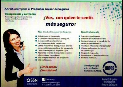 Folleto. ¿Vos, con quién te sentís Más Seguro?. AAPAS – Asociación Argentina de Productores Asesores de Seguros.