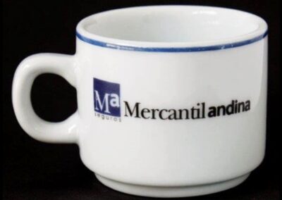 Pocillo de café de Compañía De Seguros La Mercantil Andina S. A.