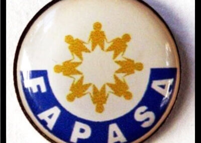 Prendedor de FAPASA – Federación de Asociaciones de Productores Asesores de Seguros de Argentina.