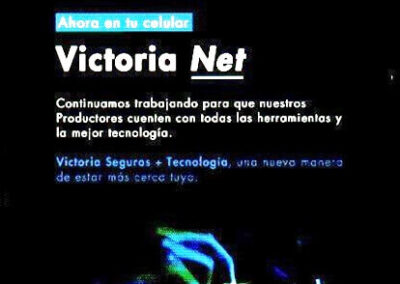 Folleto «Victoria Net» Ahora en tu Celular. Compañía Argentina de Seguros Victoria S. A.