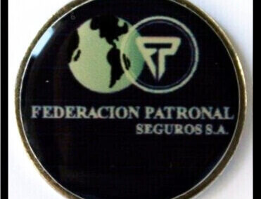 Prendedor de Federación Patronal Seguros S. A.